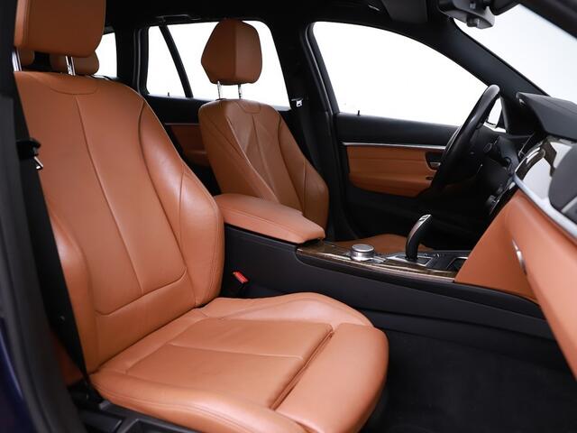 BMW 3-SERIE Touring 318i Luxury Edition, automaat, full options, leder, navigatie, blauw metallic