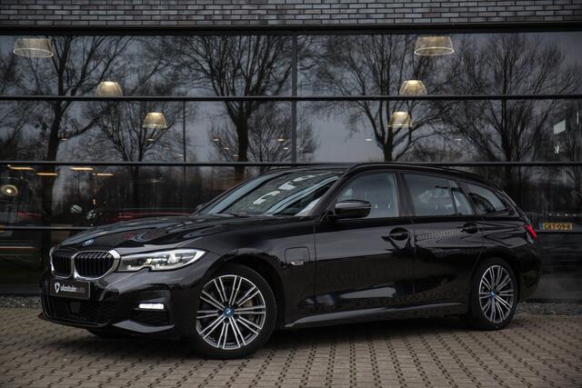 BMW 3-SERIE Touring 330e High Executive M-Sport , Adap. cruise, Virtual cockpit, Stuur/stoelverwarming,