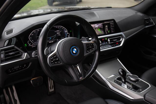 BMW 3-SERIE Touring 330e High Executive M-Sport , Adap. cruise, Virtual cockpit, Stuur/stoelverwarming,