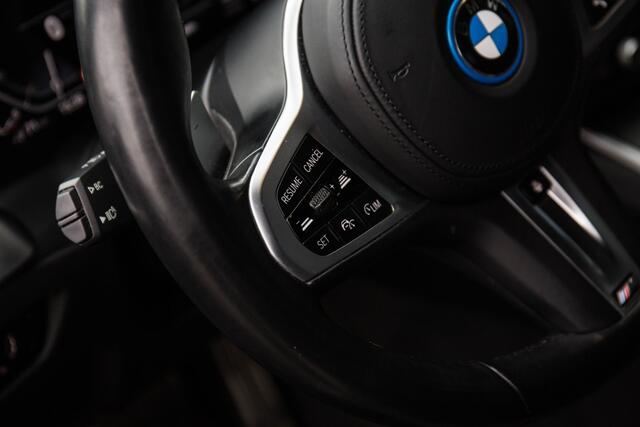 BMW 3-SERIE Touring 330e High Executive M-Sport , Adap. cruise, Virtual cockpit, Stuur/stoelverwarming,
