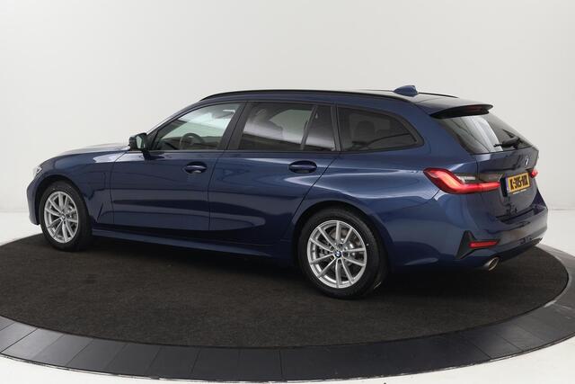 BMW 3-SERIE 330e eDrive Edition | Adaptive cruise | Leder | Stoelverwarming | Harman/Kardon | Keyless | Carplay | Live Cockpit | Navigatie | Full LED | Achterbankverwarming