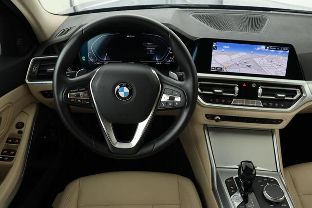 BMW 3-SERIE 330e eDrive Edition | Adaptive cruise | Leder | Stoelverwarming | Harman/Kardon | Keyless | Carplay | Live Cockpit | Navigatie | Full LED | Achterbankverwarming