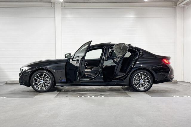 BMW 3-SERIE Sedan 320e | Travel Pack | Shadow Line | Schuif-/kanteldak