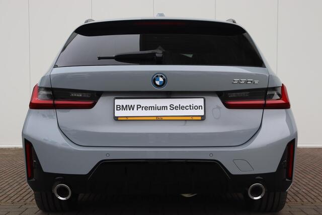 BMW 3-SERIE Touring 330e M Sportpakket/ Innovation Pack/ Comfort Pack/ Comfort Access/ panoramadak/ Sportstoelen/ Cruise Control/ Harman-Kardon/