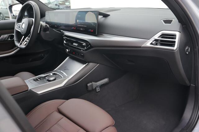 BMW 3-SERIE Touring 330e M Sportpakket/ Innovation Pack/ Comfort Pack/ Comfort Access/ panoramadak/ Sportstoelen/ Cruise Control/ Harman-Kardon/