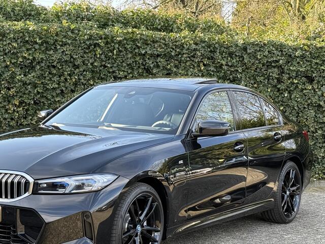 BMW 3-SERIE Sedan 320e | M-Sport | Schuif-/Kanteldak | Sportstoel. | Stoelverw. | HiFi