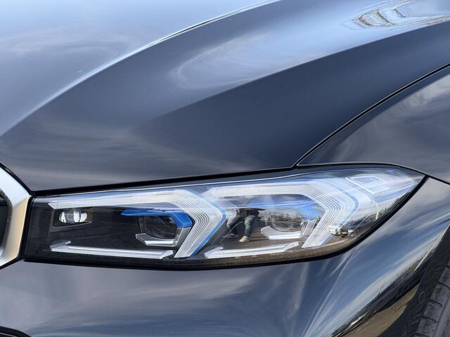 BMW 3-SERIE Sedan 320e | M-Sport | Schuif-/Kanteldak | Sportstoel. | Stoelverw. | HiFi