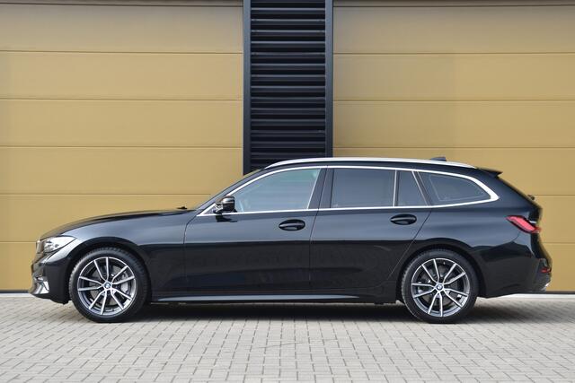 BMW 3-SERIE Touring 330i Executive Edition * Sport line * Sfeerverlichting * HIFI * Trekhaak * Dealer onderhouden *