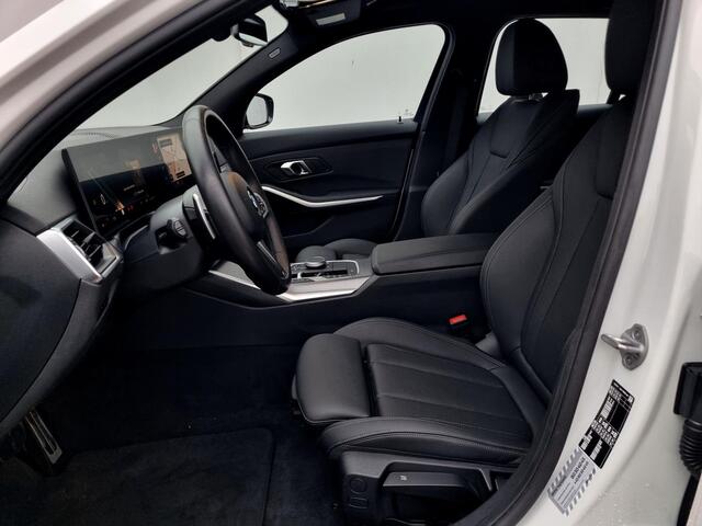 BMW 3-SERIE Touring 330i M Sport Automaat / Trekhaak (Elektrisch) / Elektr. Achterklep / Cruise Control Adaptief / Lederen Bekleding /