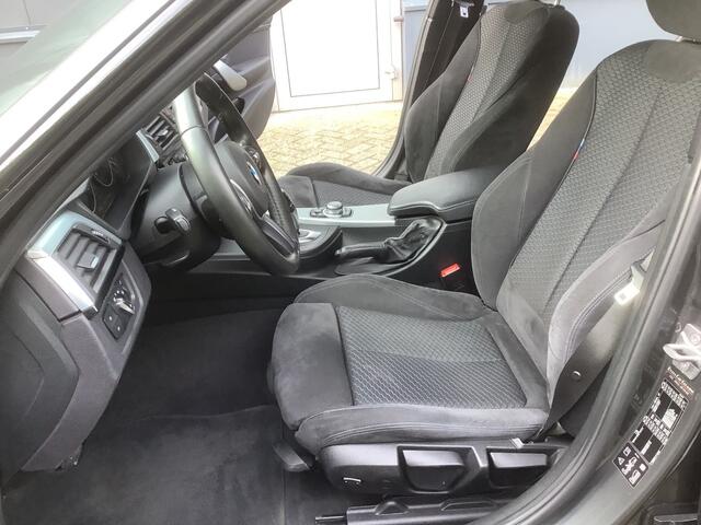 BMW 3-SERIE Touring 330i X-Drive Aut. M-Sport