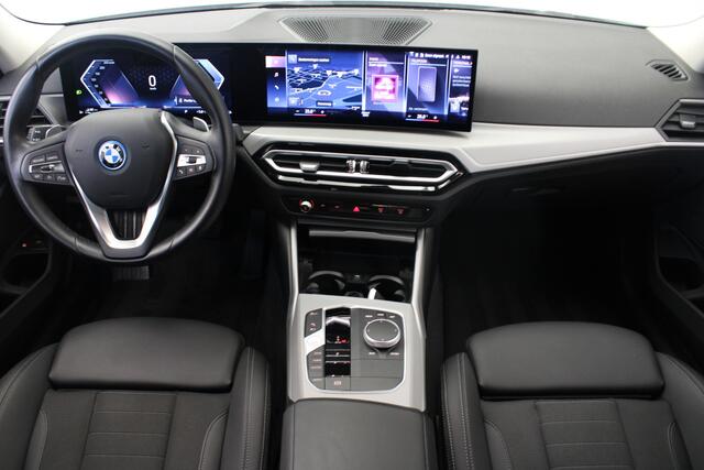 BMW 3-SERIE Touring 320e Business Edition