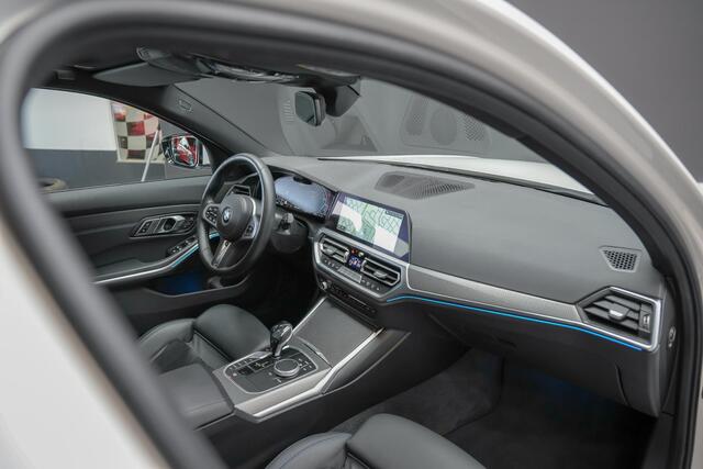 BMW 3-SERIE Touring 330e 292pk xDrive High Executive |M sport pakket|schuif kanteldak|HUD|Laser LED|elek. trekhaak|Apple Carplay|elk. achterklep|19"|stoel en stuurverwarming|