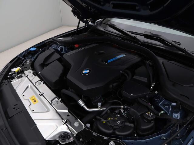 BMW 3-SERIE Touring 330e M-Sport