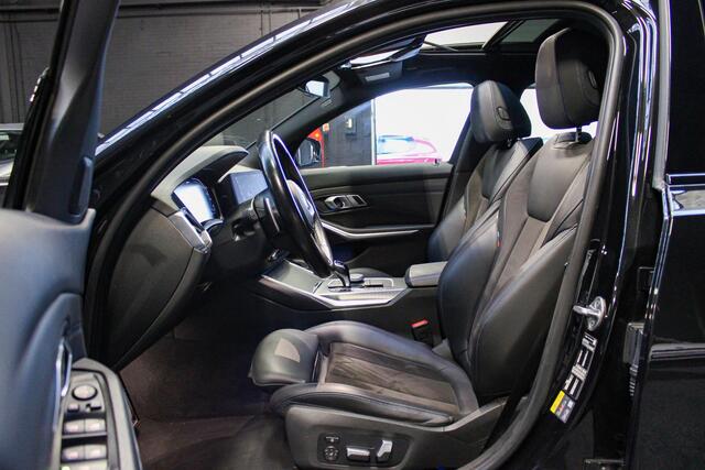 BMW 3-SERIE Touring 330e M-Sport | Pano | Trekhaak | 360 camera