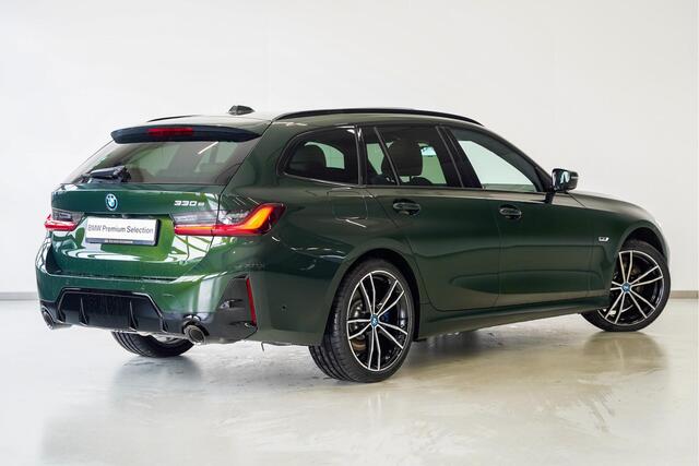 BMW 3-SERIE Touring 330e M Sportpakket Individual Aut.