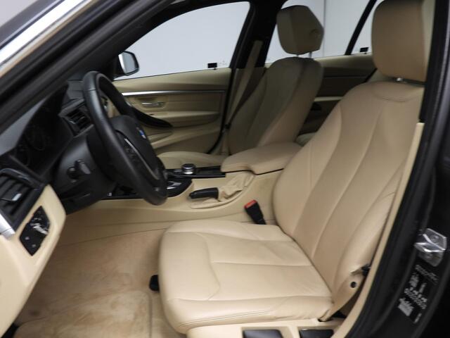 BMW 3-SERIE Touring 320i Touring Automaat | Trekhaak | Leder | Stoelverwarming | Navi Pro | HiFi | LED