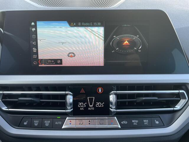 BMW 3-SERIE 320i High Executive
