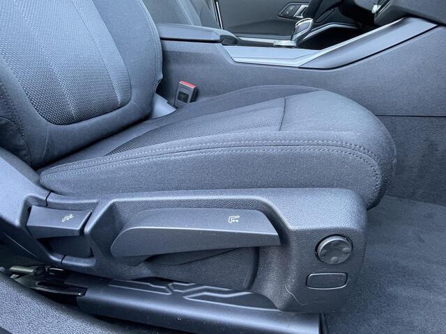 BMW 3-SERIE 320i High Executive
