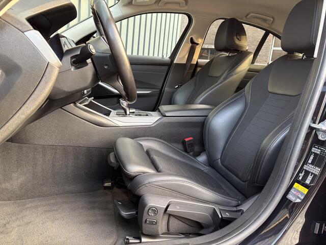 BMW 3-SERIE 330e High Executive | 19'' | Trekhaak afnb. | Camera | Prijs Rijklaar!!