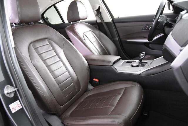 BMW 3-SERIE 330e Business Edition Plus*1ste Eigenaar*Navigatie*Leer