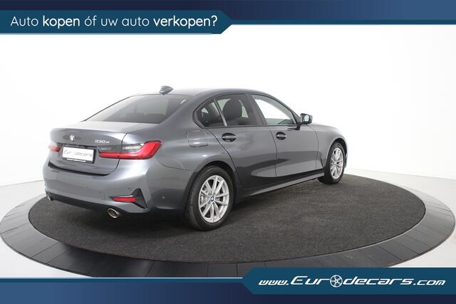 BMW 3-SERIE 330e Business Edition Plus*1ste Eigenaar*Navigatie*Leer