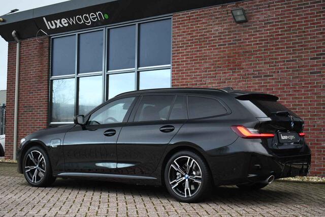 BMW 3-SERIE Touring 330e M-Sport el-trekh el-zetels HUD 19inch camera HiFi