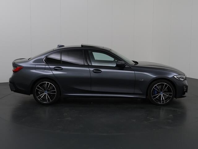 BMW 3-SERIE 330e xDrive High Executive | Laser Light | Schuifdak | Leder met Memory | Head-Up | Parkeercamera | Stoelverwarming | Keyless Go |