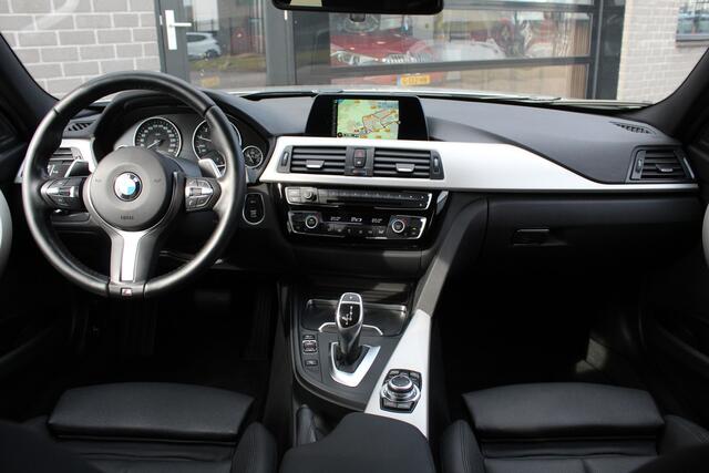 BMW 3-SERIE 320i Corporate Lease Executive / Navigatie / N.A.P.