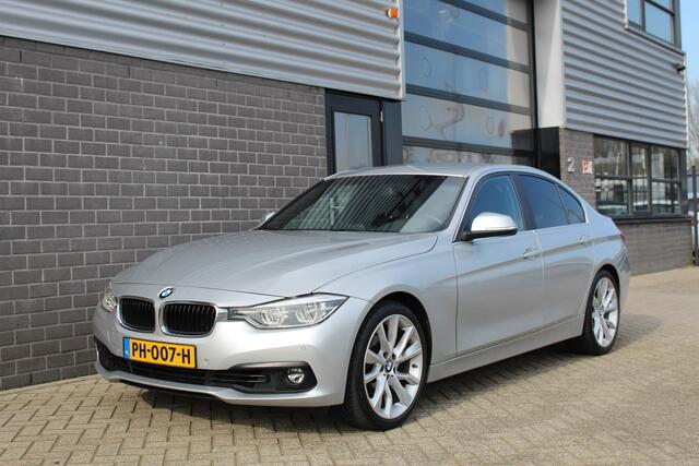 BMW 3-SERIE 320i Corporate Lease Executive / Navigatie / N.A.P.