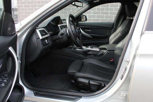 BMW 3-SERIE 320i Corporate Lease Executive / Navigatie / N.A.P.