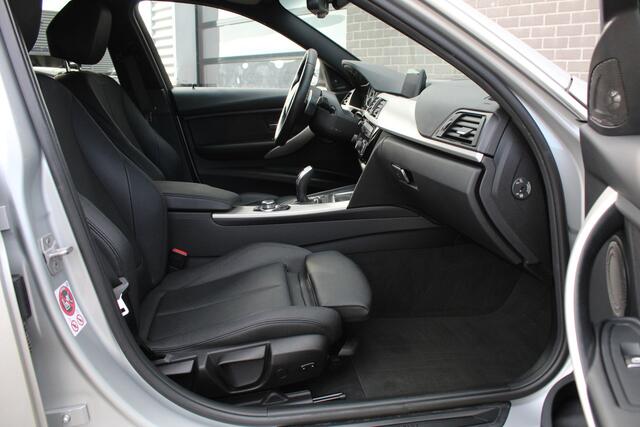 BMW 3-SERIE 320i Corporate Lease Executive / Navigatie / N.A.P.