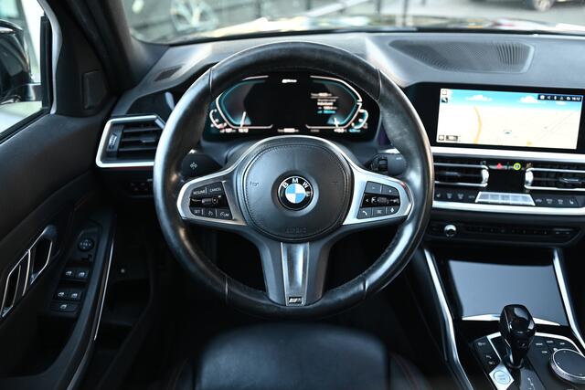 BMW 3-SERIE 330e High Executive Sport Line Automaat / Sportstoelen / Live Cockpit Professional / LED / Stoelverwarming / Cruise Control / Leder