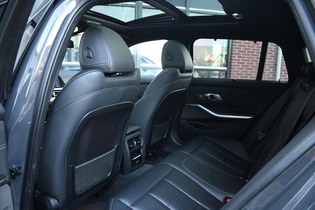 BMW 3-SERIE Touring 330e xDrive M-Sport Pano HUD El-zetels Adp-demping Camera