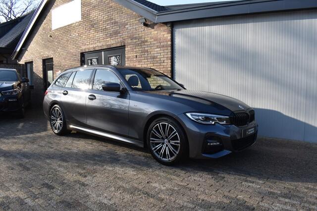 BMW 3-SERIE 318I BNS ED. Plus, M-Sport, Xenon, Leder