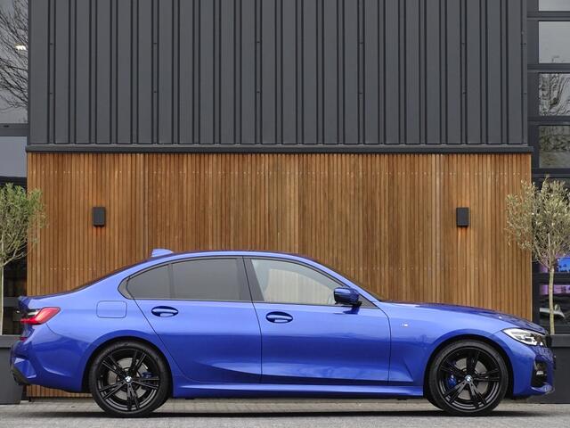 BMW 3-SERIE 320i 184PK automaat / M-Sport / Harman Kardon *NAP*