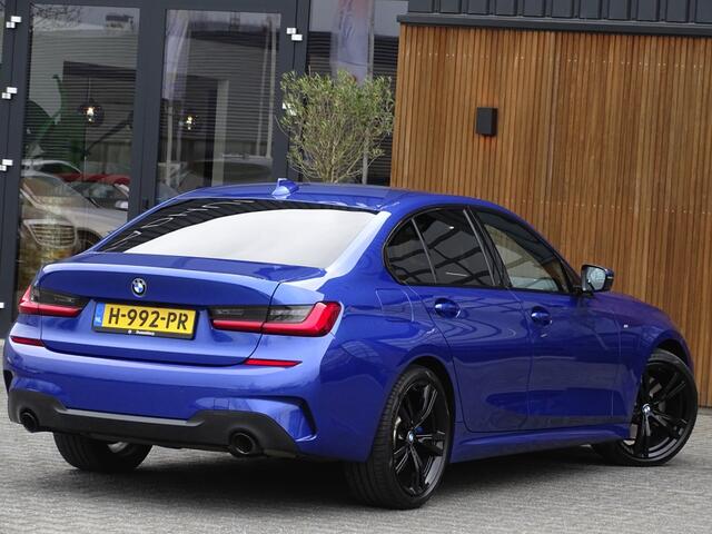 BMW 3-SERIE 320i 184PK automaat / M-Sport / Harman Kardon *NAP*