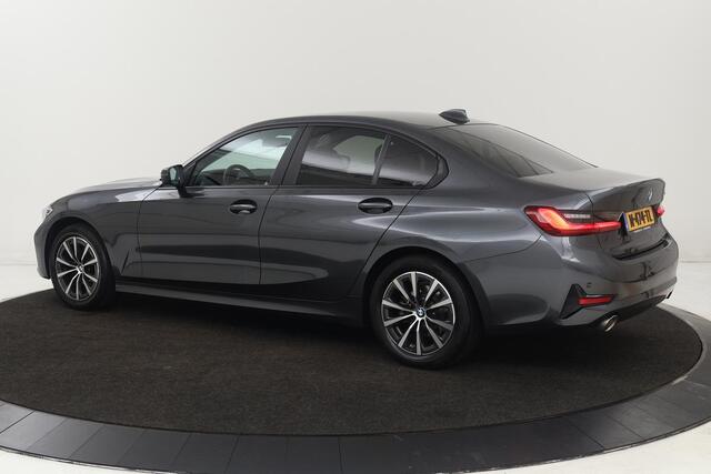 BMW 3-SERIE 318i Business Edition | Carplay | Full LED | Live Cockpit | PDC | Climate control | DAB | Cruise control | Getint glas
