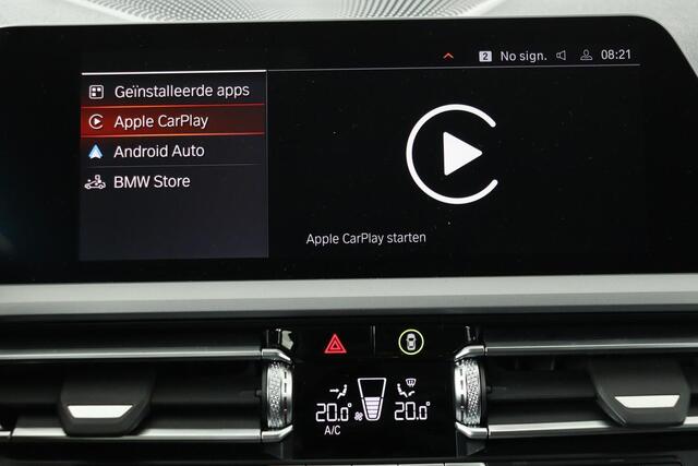 BMW 3-SERIE 318i Business Edition | Carplay | Full LED | Live Cockpit | PDC | Climate control | DAB | Cruise control | Getint glas