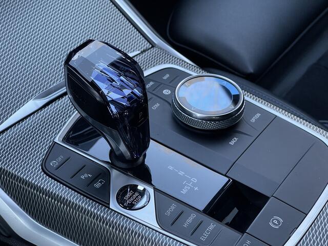 BMW 3-SERIE Touring 330e High Executive M-Sport ACC | Harman Kardon | Carplay | Camera