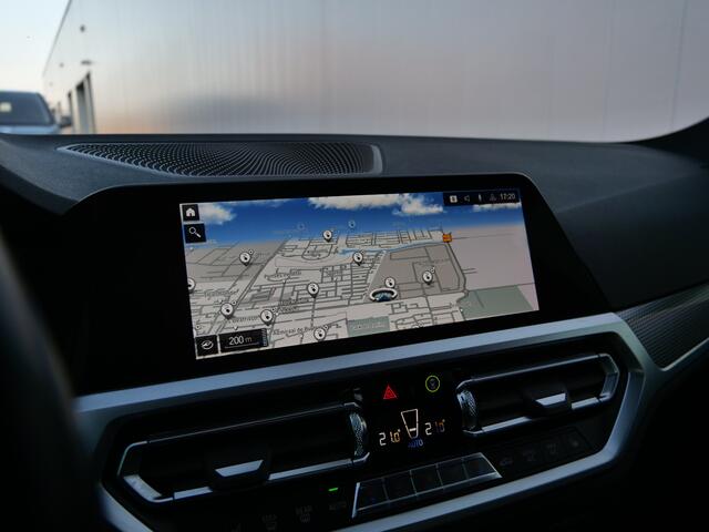 BMW 3-SERIE 330e High Executive Automaat M-pakket Headup display / 19 Inch / Leder / Camera