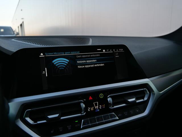 BMW 3-SERIE 330e High Executive Automaat M-pakket Headup display / 19 Inch / Leder / Camera
