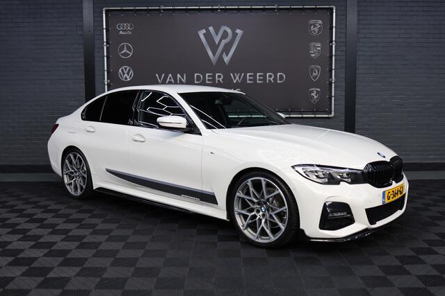 BMW 3-SERIE 320i Executive Edition | Ned. Auto | 20 Inch M Performance velgen | M Performance Optiek | CarPlay |