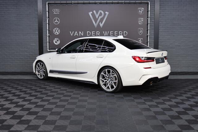 BMW 3-SERIE 320i Executive Edition | Ned. Auto | 20 Inch M Performance velgen | M Performance Optiek | CarPlay |
