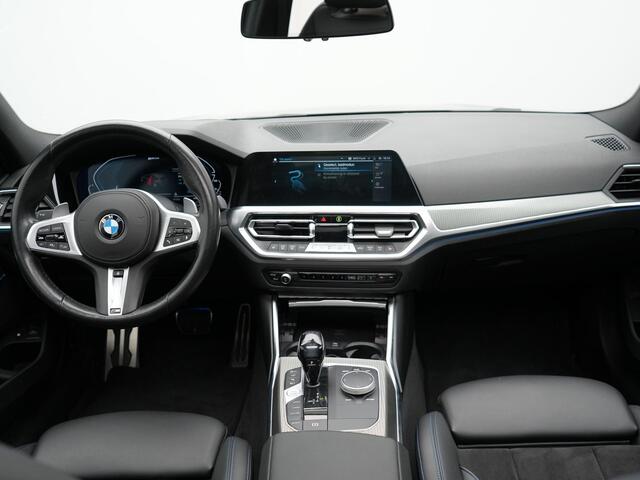 BMW 3-SERIE Touring 330e M Sport Plug In Hybrid PHEV | Panodak | Adaptive Cruise | Trekhaak af Fabriek | Head Up | Spraakbediening | Carplay | Electrische Sportstoelen met Memory |