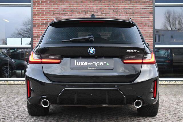 BMW 3-SERIE Touring 330e M-Sport Pano Trekh ACC El-zetel HUD Carbon 19inch Adp-onderstel