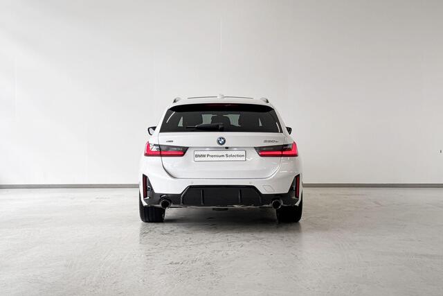 BMW 3-SERIE Touring 330e xDrive Innovation Pack M Sportpakket Pro Aut. - Verwacht: April 2025