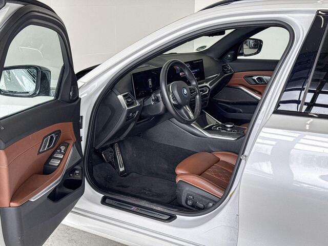 BMW 3-SERIE Touring 330e xDrive Innovation Pack M Sportpakket Pro Aut. - Verwacht: April 2025