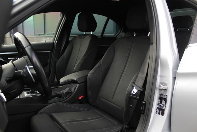 BMW 3-SERIE 320i Corporate Lease Executive | LED | M Sport 19'' | Sportline
