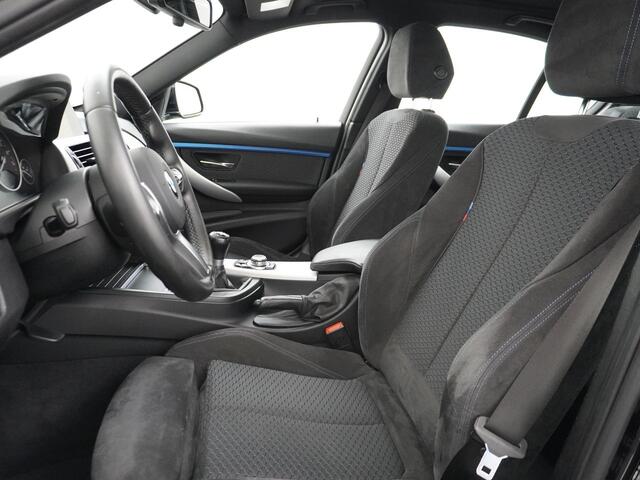 BMW 3-SERIE 318i M Sport Navigatie NL Auto