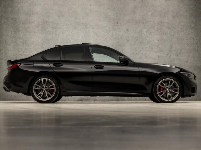 BMW 3-SERIE M340i xDrive High Executive 374Pk Automaat (SCHUIFDAK, APPLE CARPLAY, LASER LED, HEAD-UP DISPLAY, HARMAN/KARDON, CARBON INLEG, SFEERVERLICHTING, LEDER, KEYLESS, NIEUWE APK, NIEUWSTAAT)